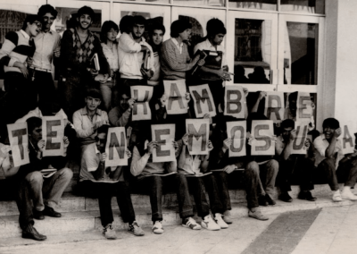 Manifestación de estudiantes en el Teatro Municipal de Antofagasta