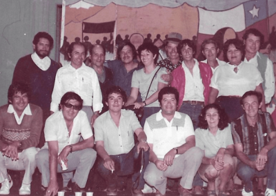 Registro fotográfico de actividad social de militantes del Partido comunista (PC)